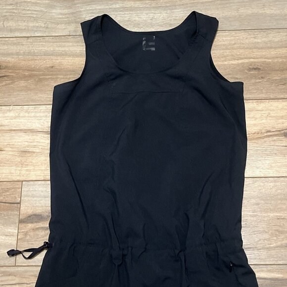 Arc’teryx Contenta Dress SZ Small Black Lightweight Shift Cinch Waist Sleeveless - Picture 2 of 10